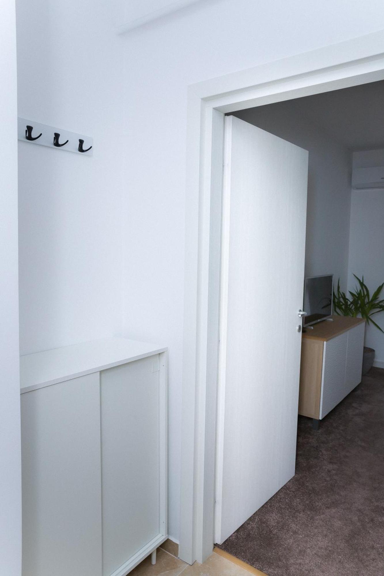Elysian Urbanscape Brown, 2 Rooms, Near Bucharest Chiajna Exterior foto